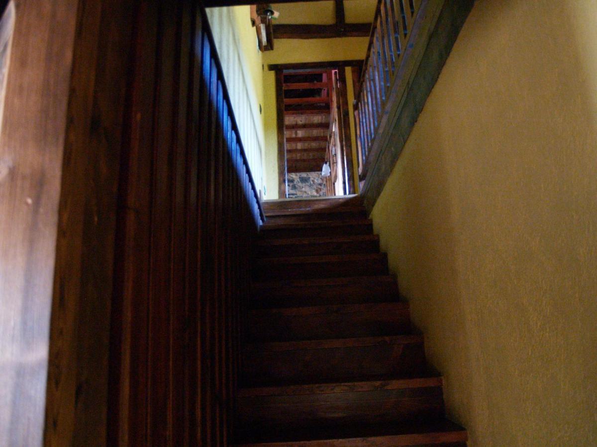 Maison d'hôtes Casa Rural La Catedral De La Montana à Lois Extérieur photo