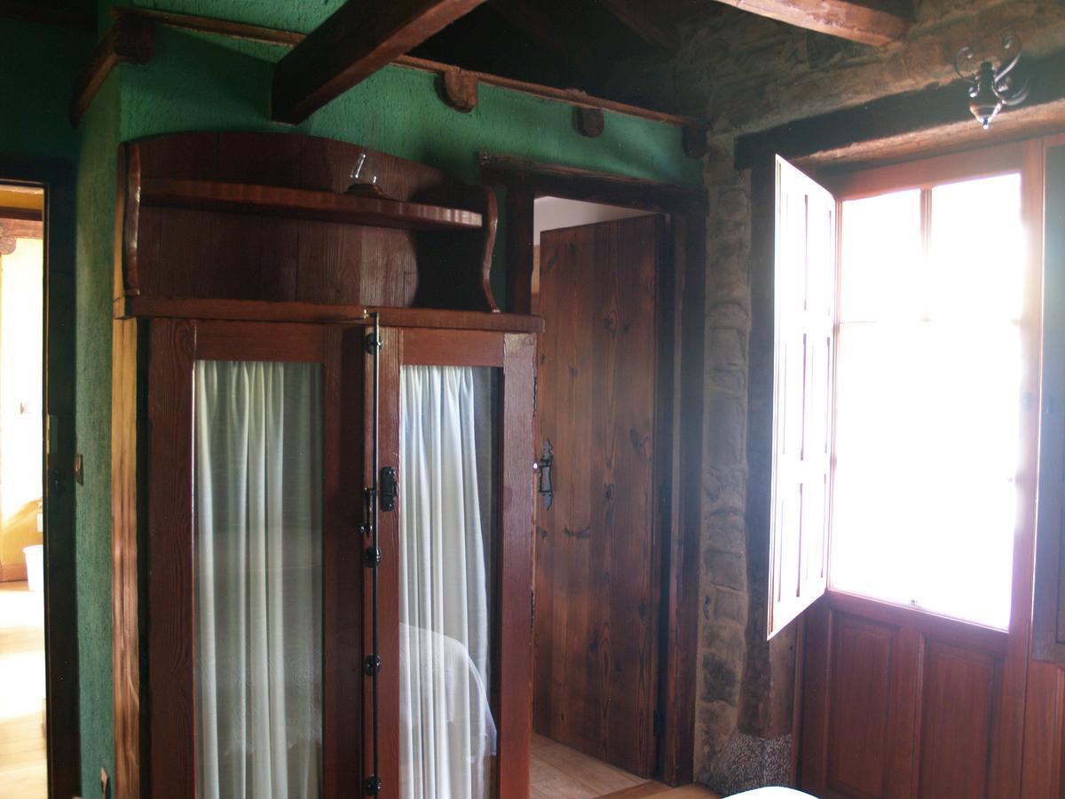 Maison d'hôtes Casa Rural La Catedral De La Montana à Lois Extérieur photo